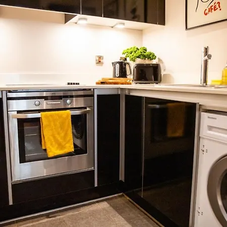 Luxury 1br In Leeds Centre Apartment *