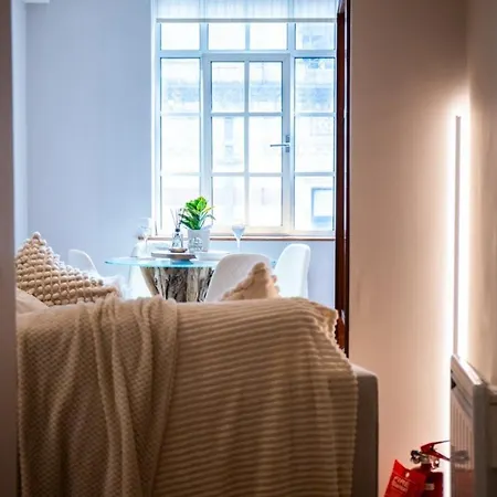 Luxury 1br In Leeds Centre Apartment