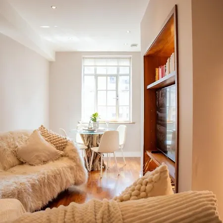 Luxury 1br In Leeds Centre Apartment *