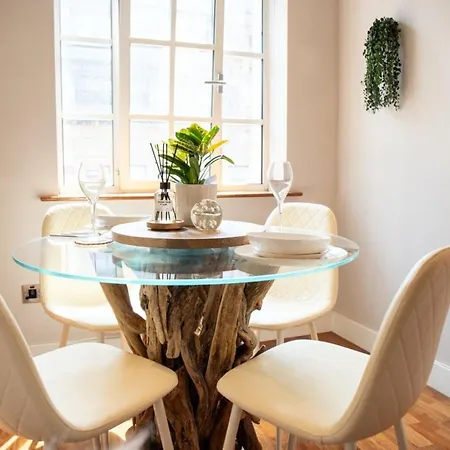 Luxury 1br In Centre * 리즈